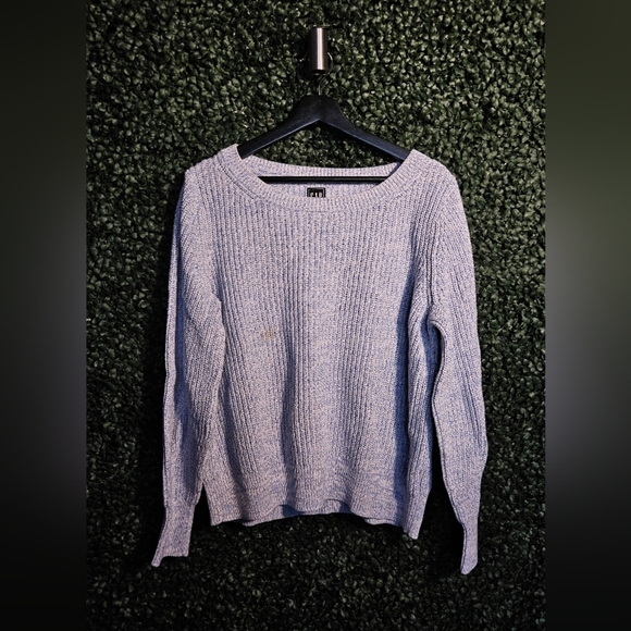 GAP Sweaters - GAP Women's Light Blue And White Crew Neck Sweater